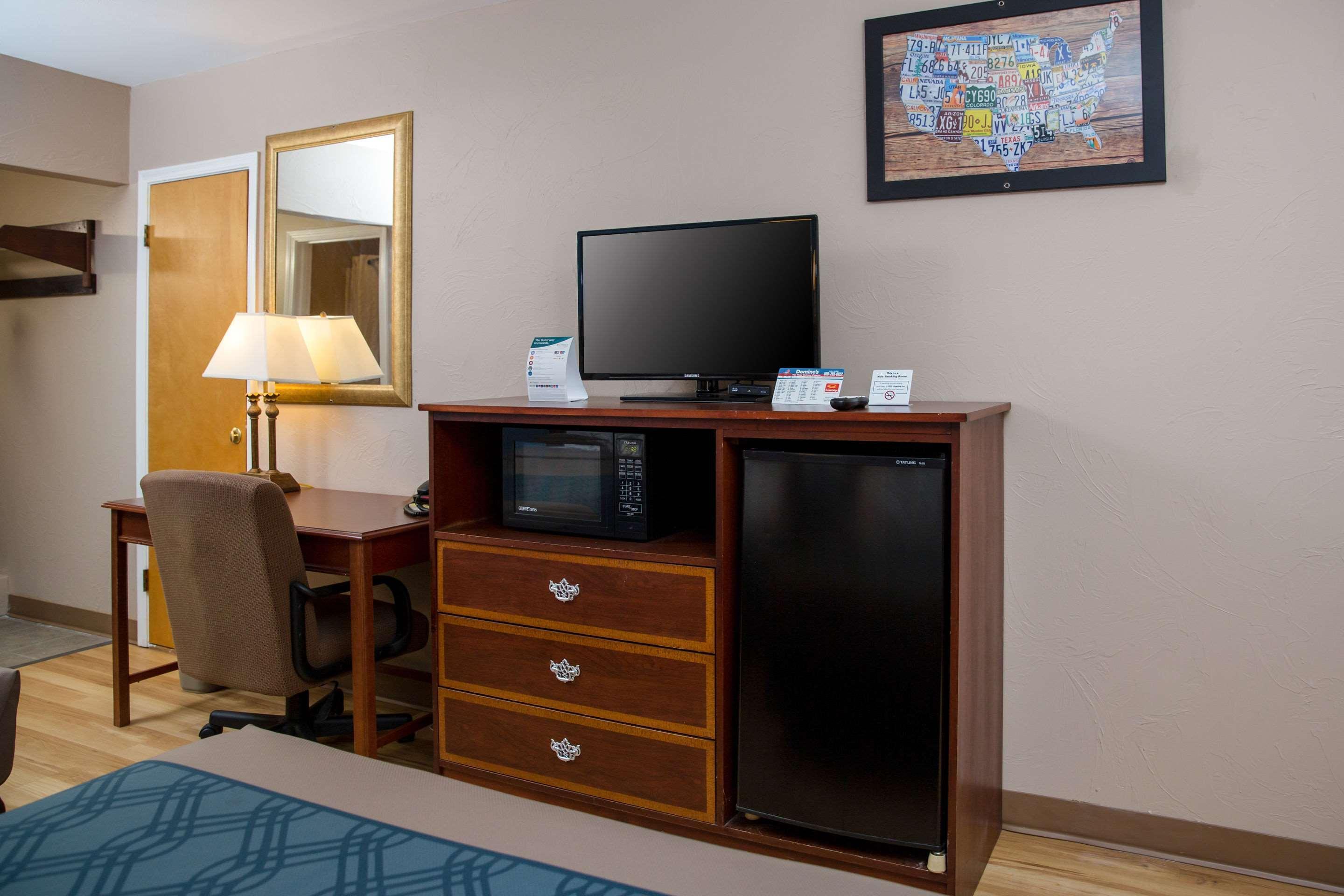 Econo Lodge Sturbridge Route 20 Eksteriør bilde