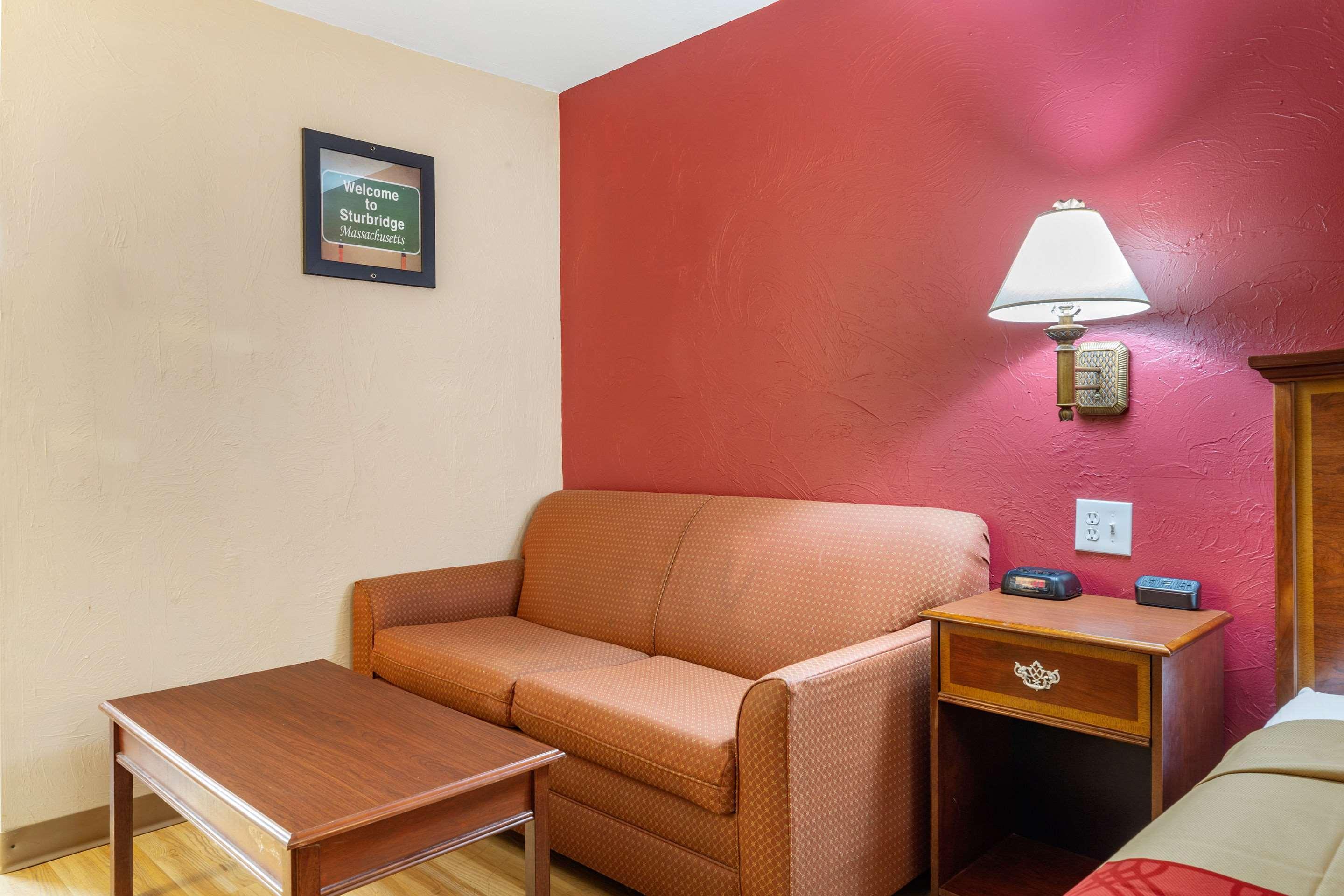 Econo Lodge Sturbridge Route 20 Eksteriør bilde