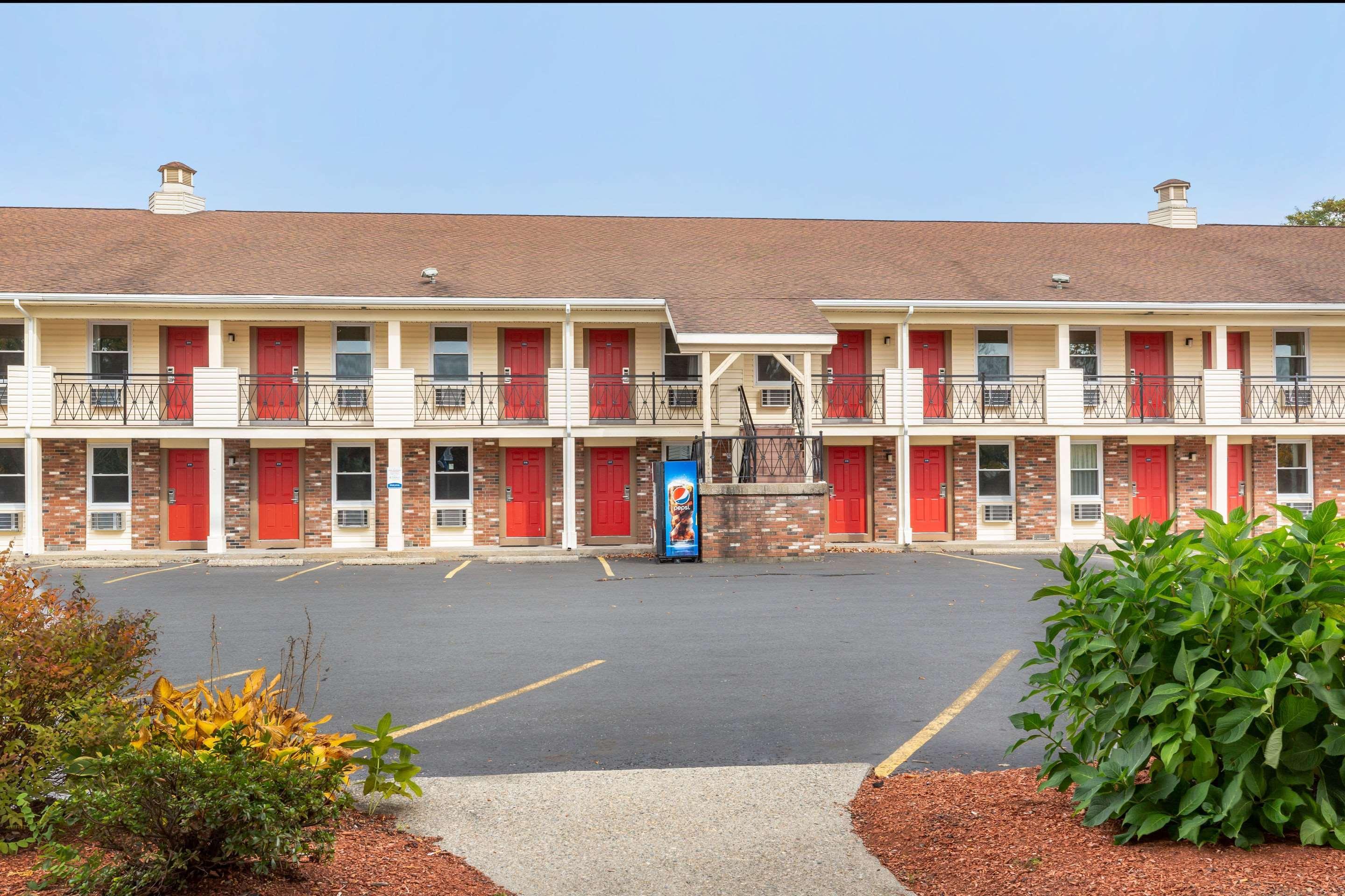 Econo Lodge Sturbridge Route 20 Eksteriør bilde