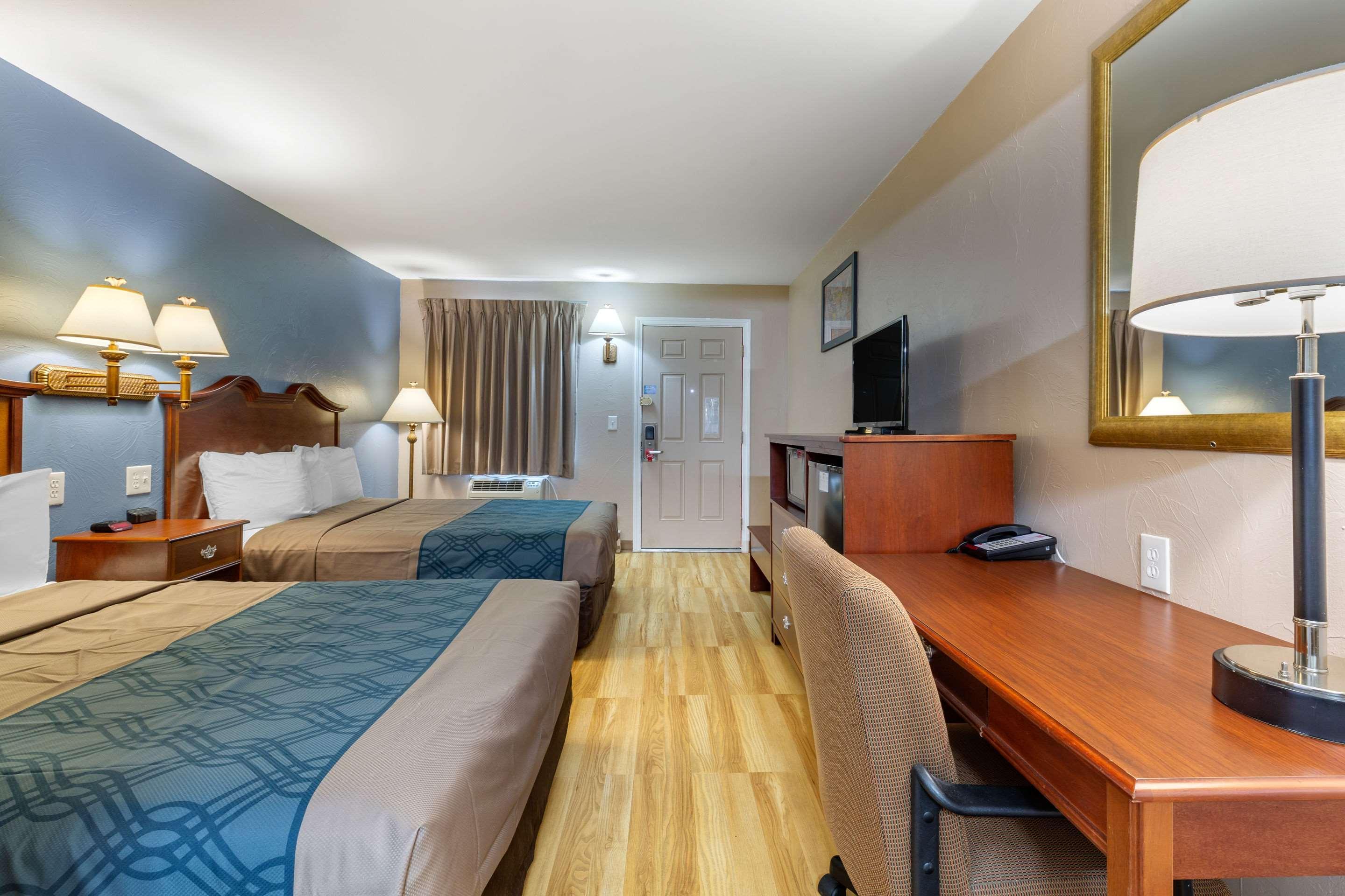 Econo Lodge Sturbridge Route 20 Eksteriør bilde