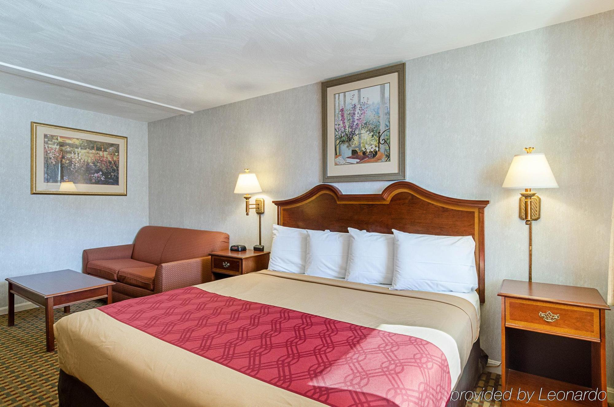 Econo Lodge Sturbridge Route 20 Eksteriør bilde