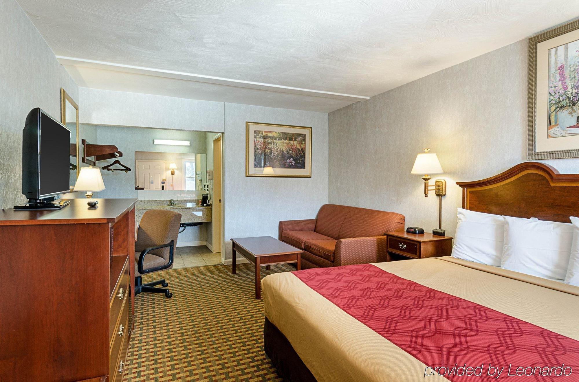 Econo Lodge Sturbridge Route 20 Eksteriør bilde