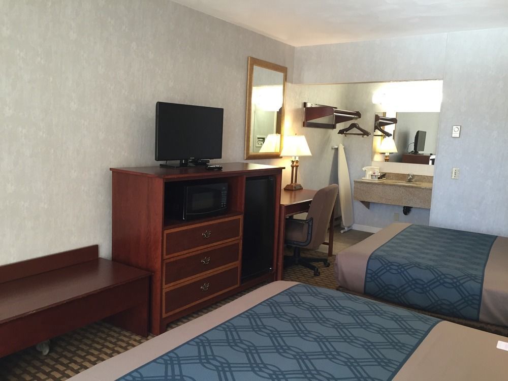 Econo Lodge Sturbridge Route 20 Eksteriør bilde