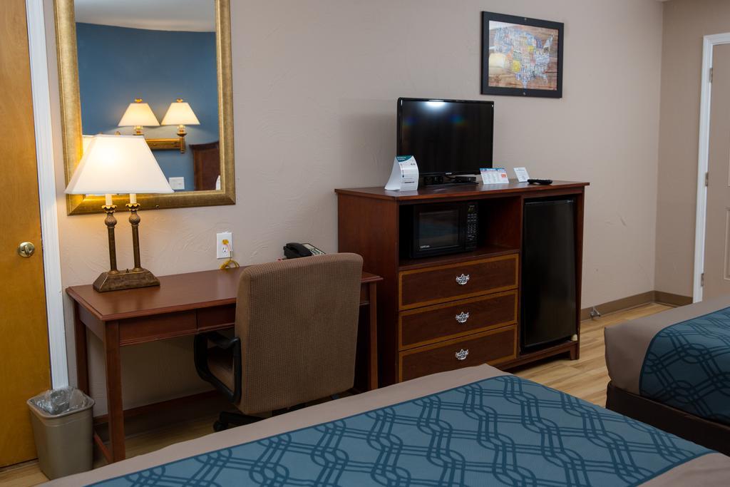 Econo Lodge Sturbridge Route 20 Eksteriør bilde